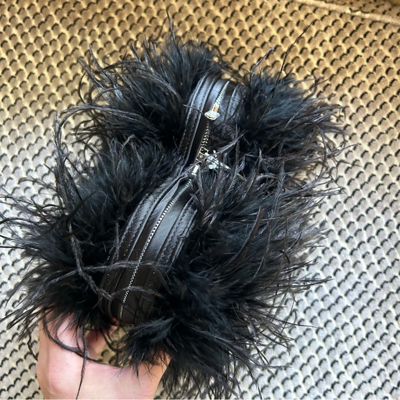 NIB Alexander Wang Black Heart Pillow Clutch - Picture 7 of 10